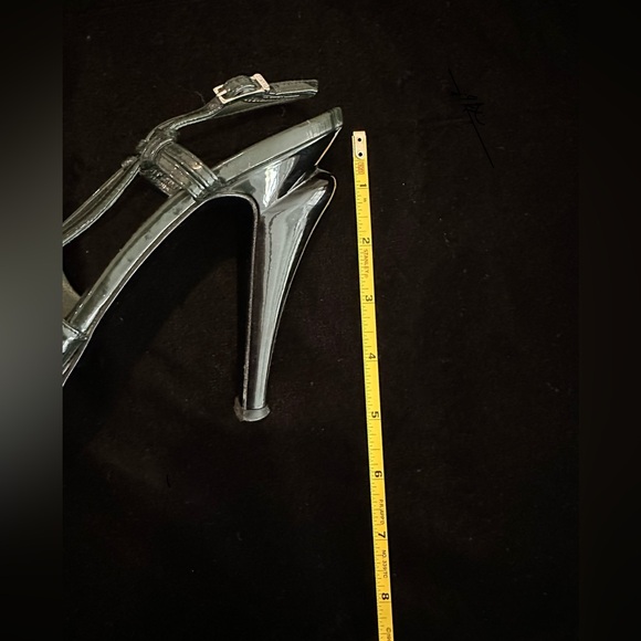 CHANEL AUTHENTIC SLINGBACK HEELS - Picture 7 of 9